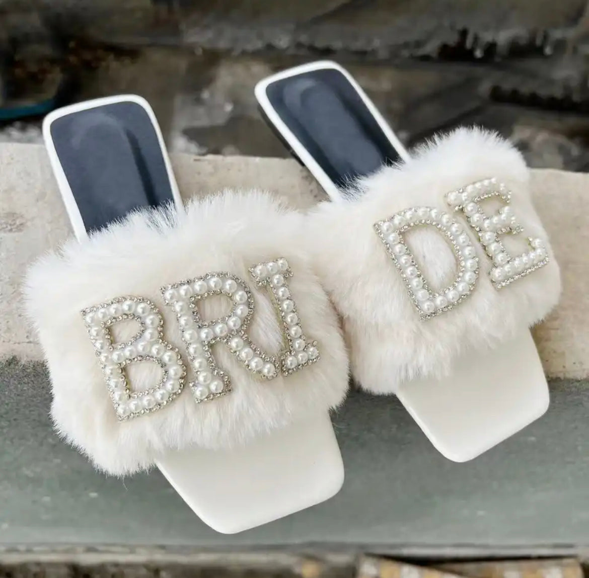 Fluffy Bridal Sliders