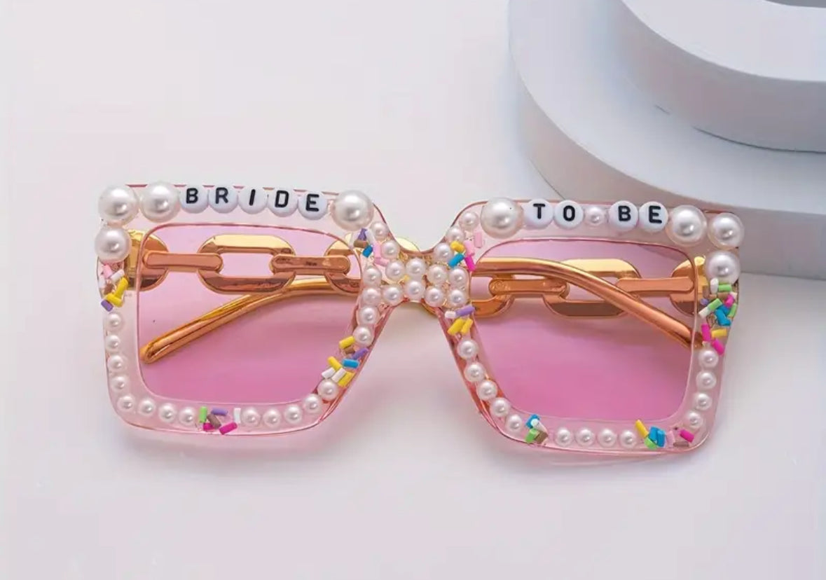 Bride to be Square sunglasses