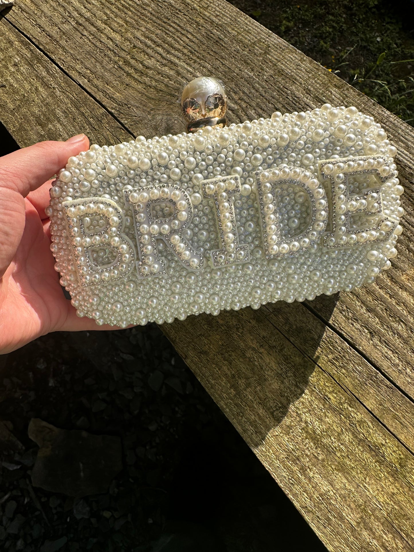 Bride Pearl clutch bag