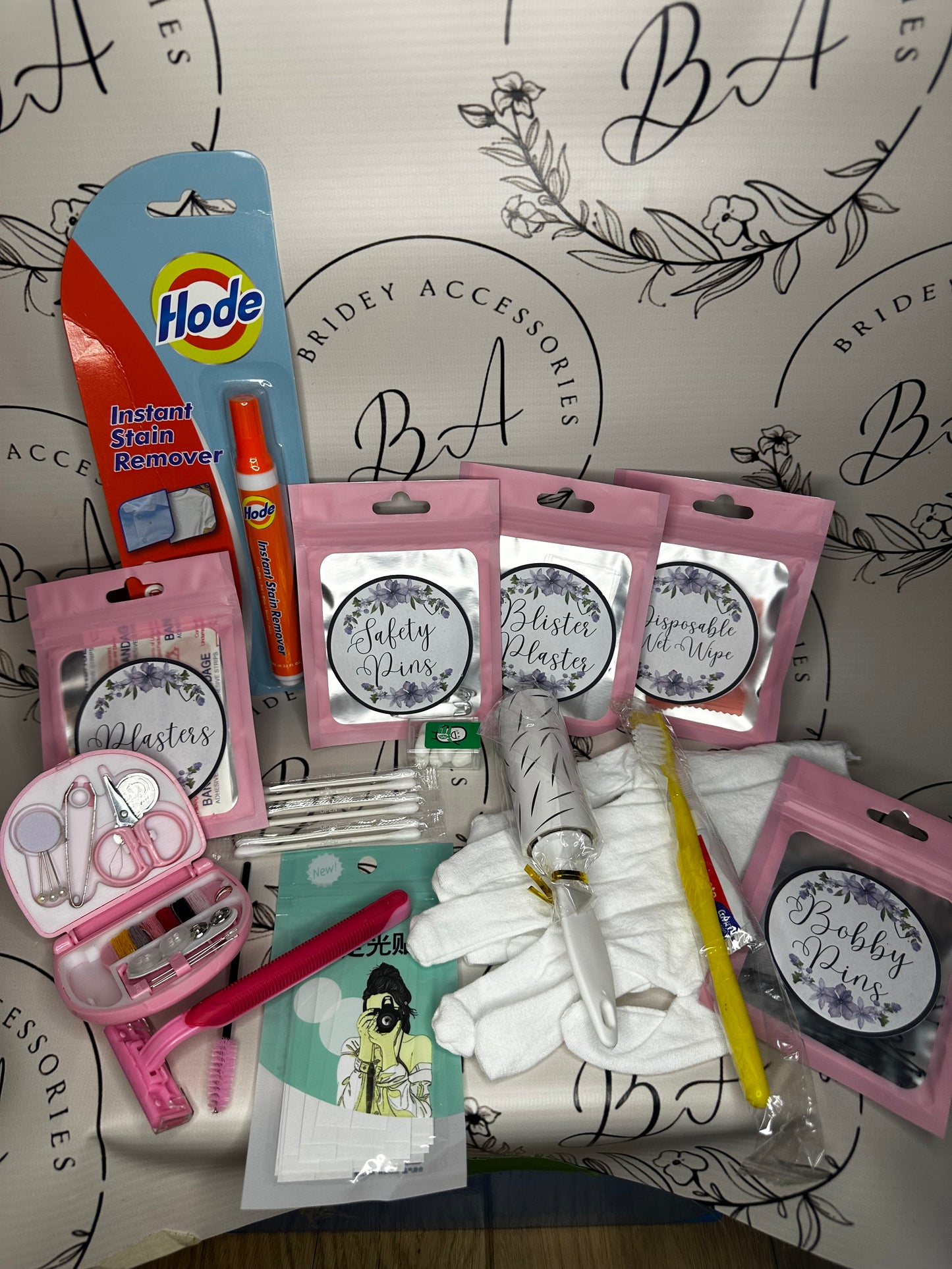 👰‍♀️ Bride-to-Be Essential Kit
Everything a bride needs for calm, confidence, and last-minute fixes on the big day.