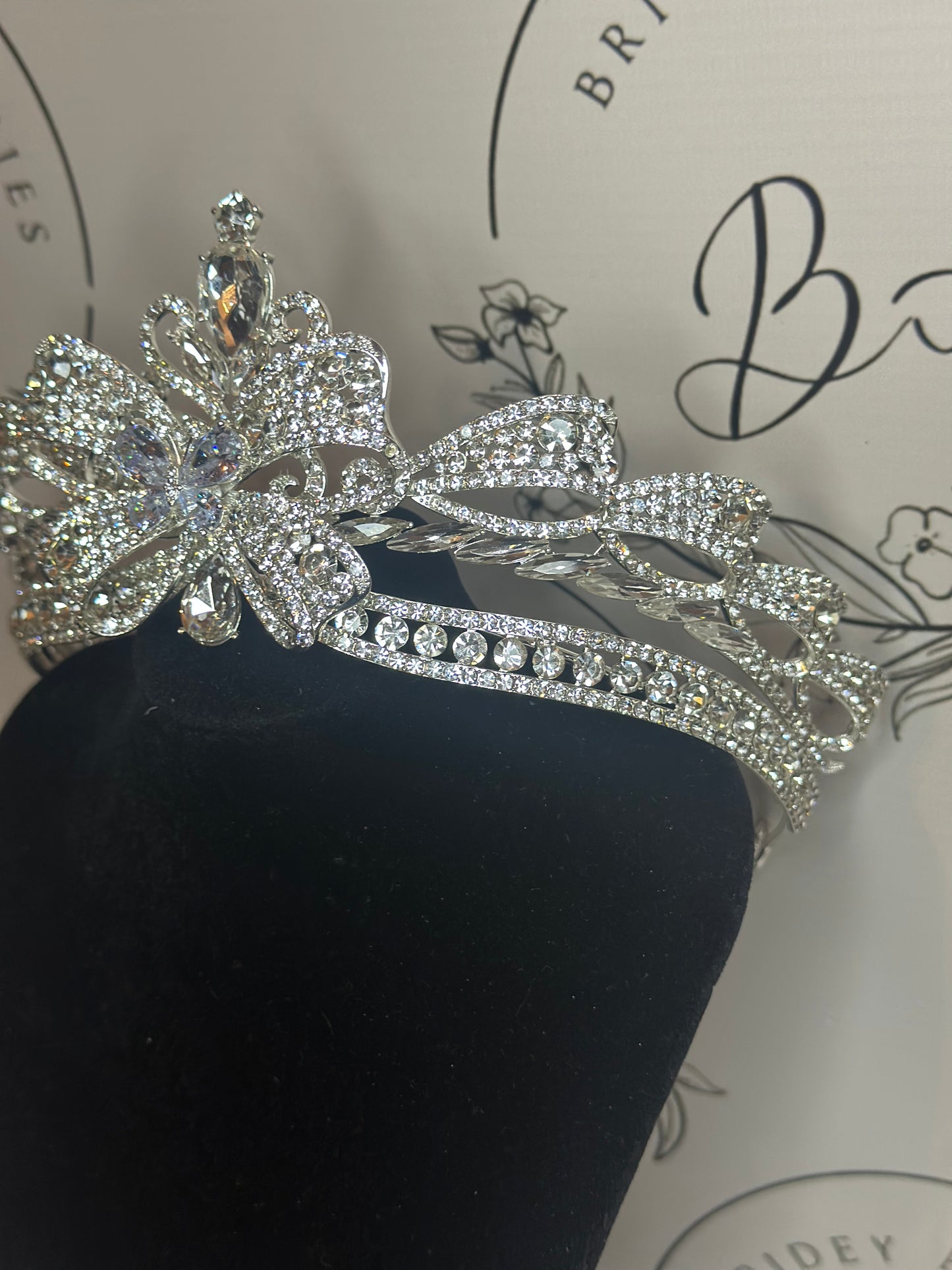✨ Bridal Crystal Wedding Hair Accessory – Elegant & Timeless ✨