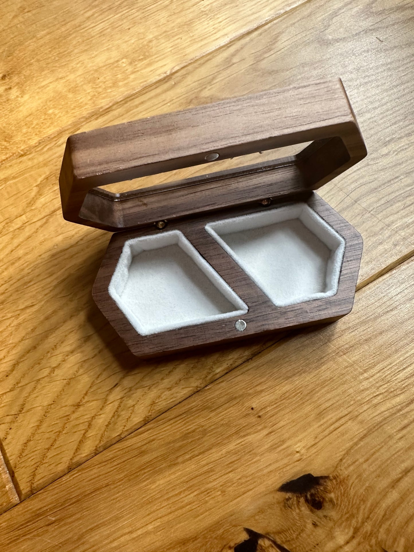 Double Ring Box